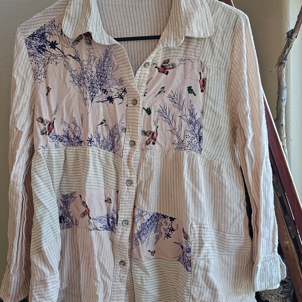 POL Cream and Purple Botanical Button-Down Shirt